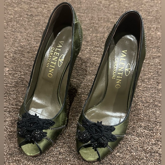 Valentino Garavani Green Studded Shoes Heels Sz 38 Made in Italy! - Picture 6 of 7